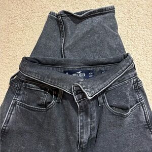 Ultra High Rise Mom Jeans